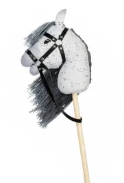 astrup-hobby-horse-kon-na-kiju-laciaty-z-otwarta-buzia-star