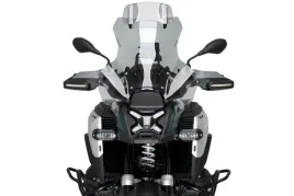 szyba-turystyczna-puig-do-bmw-r1300gs-adventure-24-25-z-deflektorem