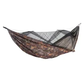 amazonas-hamak-moskito-traveller-forest