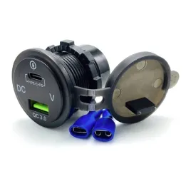 ladowarka-samochodowa-do-zabudowy-12v-24v-usb-qc3-0-usb-c-woltomierz-green
