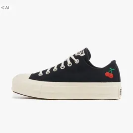 converse-lift-czarne-trampki-z-haftowanym-kwiatem-375-u3a