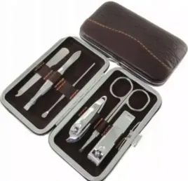 zestaw-manicure-salon-w-etui-pedicure-nozyczki-dla-niemowiat-klasycznego