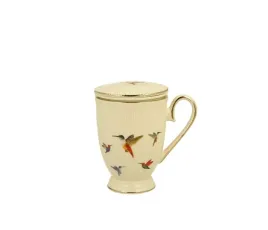 kubek-porcelanowy-z-zaparzaczem-w-pudelku-kolibry-kremowy-art-pol
