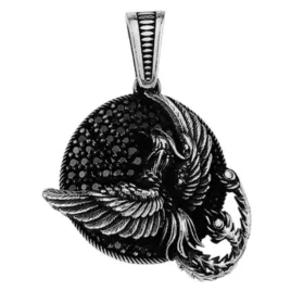 meska-zawieszka-medalion-na-lancuszek-fenix-na-tle-czarnych-kamieni