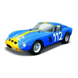 model-samochodu-ferrari-250-gto-1-24-bburago-kolekcjonerski-zestaw