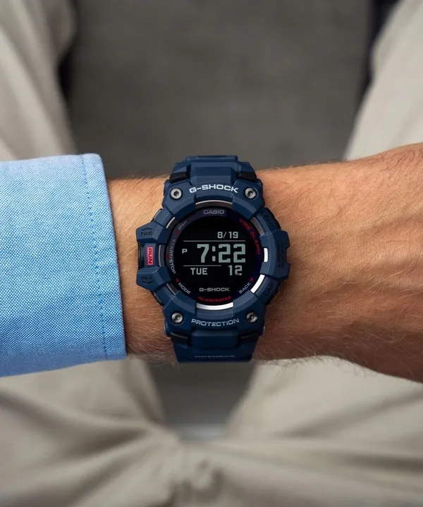 zegarek-casio-g-shock-g-squad-bluetooth-sync-step-tracker