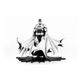 figurka-pvc-batman-black-and-white-1-8-purearts-sdcc-2024-27-cm