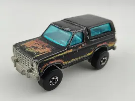 hot-wheels-ford-bronco-blackwalls