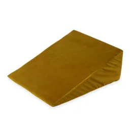 klin-do-piankowego-placu-zabaw-velvet-zloty