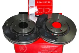 tarcze-klocki-przod-do-mitsubishi-outlander-i-ii-iii-2-0-2-2-294mm-zestaw