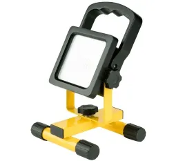 bezprzewodowy-reflektor-led-lampa-parkside-10w