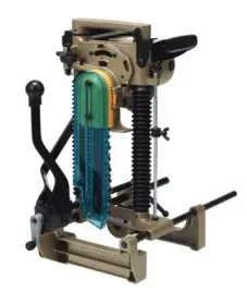 makita-dlutownica-lancuchowa-1140w-7104l-m7104l