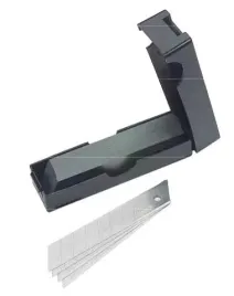 stanley-ostrza-lamane-18mm-50szt