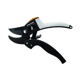 fiskars-sekator-kowadelkowy-powerstep-p83