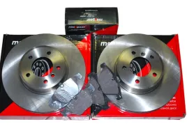 tarcze-klocki-przod-bmw-5-e60-e61-530d-324mm-kpl