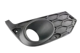 zaslepka-zderzaka-iveco-daily-14-przod-pr-z-otworem-na-halogen-ft91661