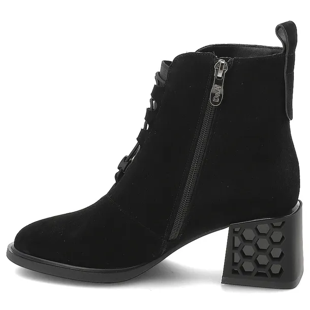 botki-danda-cr62-3182-black-marka-inna