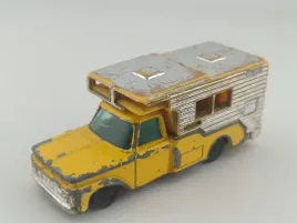 husky-ford-camper