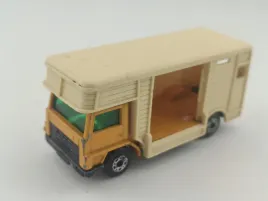 matchbox-horse-box