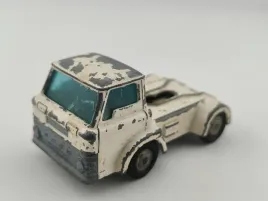 husky-ford-d-series
