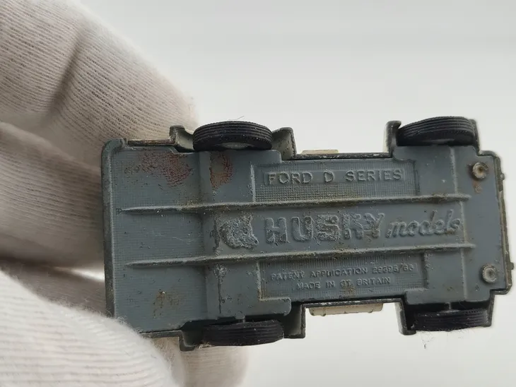 husky-ford-d-series-marka-husky