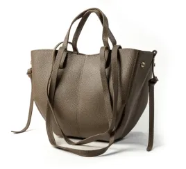 skorzana-torebka-shopper-midi-z-kosmetyczka-w-komplecie-wloska-jasny-braz