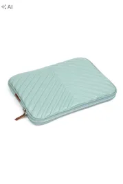 mietowe-etui-na-macbook-air-pro-133-z-przeszyciami-i-paskiem-35x27x1cm-5ia