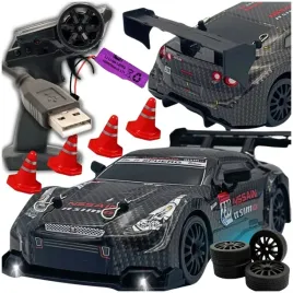 samochod-zdalnie-sterowany-auto-na-akumulator-zestaw-na-pilota-do-driftu