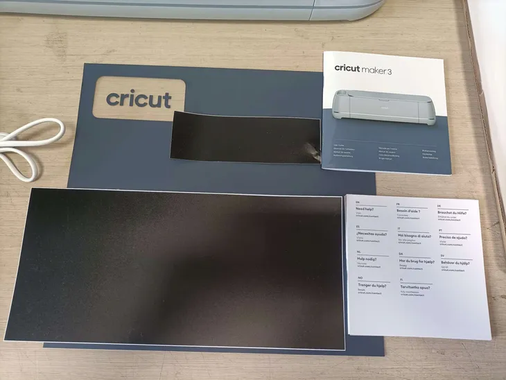 ploter-cricut-maker-3-stan-powystawowy-kod-producenta-093573664151