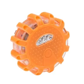 oswietlenie-awaryjne-ostrzegawcze-15-led-9-wz-swiecenia-na-3-baterie-aaa