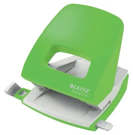 dziurkacz-leitz-nexxt-recycle-30-kartek-zielony