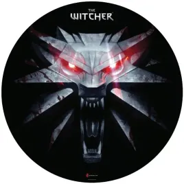 the-witcher-wiedzmin-school-of-the-wolf-mata-pod-fotel