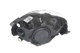 reflektor-swiatel-przednich-val046761