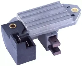 regulator-napiecia-alternatora-car131286