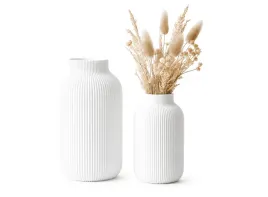 elegancki-wazon-ryflowany-na-kwiaty-suszone-sztuczne-pampasowe-boho-bialy
