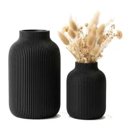 elegancki-wazon-ryflowany-dekoracyjny-do-salonu-na-kwiaty-suszone-czarny