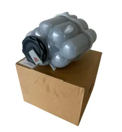 zbiorniczek-plynu-chlodniczego-audi-a4-a5-8w2121405k