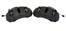 zaciski-przednie-komplet-porsche-cayenne-9y0615105jj-106jj-zadrapania