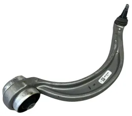 wahacz-przedni-prawy-audi-8b3407694