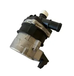 pompa-wody-audi-q7-q8-4m0965567-wtyczka-zdjecia