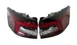 lampy-tylne-skoda-superb-3p0945207d-208d-rysy-nowe