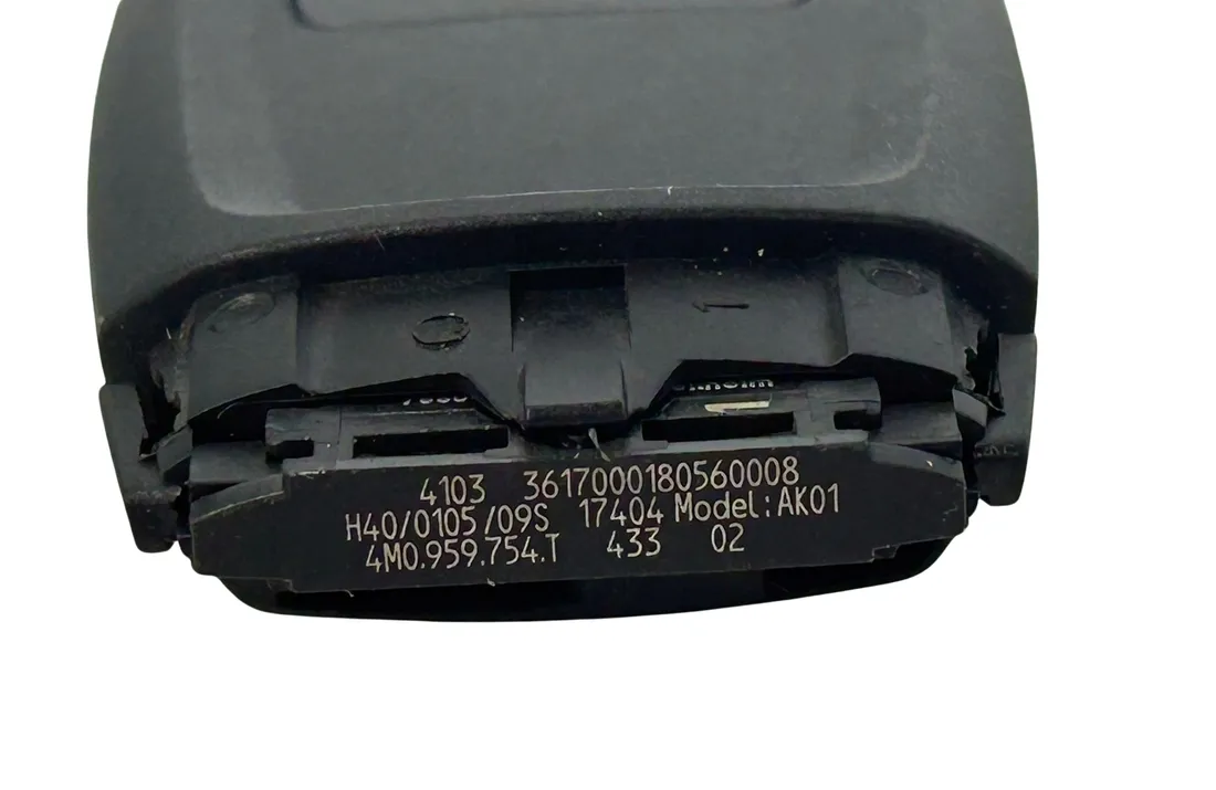 kluczyk-pilot-audi-4m0959754t