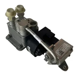zawor-rozprezny-wymiennik-ciepla-audi-4m0816682e