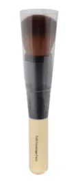 bobbi-brown-full-coverage-face-brush-pedzelek