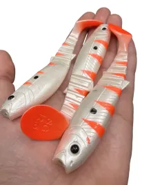 limitowany-guma-savage-gear-cannibal-12-5cm-ghost-dot-edycja-drapiezni
