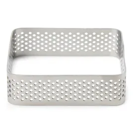 perforowany-kwadratowy-pierscien-do-wypiekow-7cm-patisse