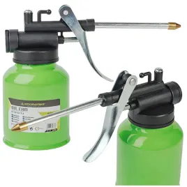 reczna-oliwiarka-olejarka-i-smarownica-metalowa-z-aplikatorem-i-wezykiem-o-pojemnosci-200ml