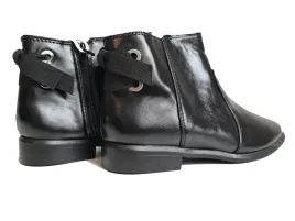zara-czarne-botki-lakierowane-na-zamek-27-03040