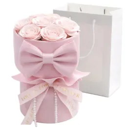 flower-box-bukiet-zapachowych-kwiatow-mydlanych-walentynki-dzien-kobiet