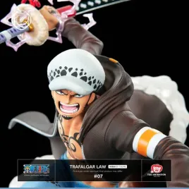 statua-one-piece-ikigai-1-6-trafalgar-law